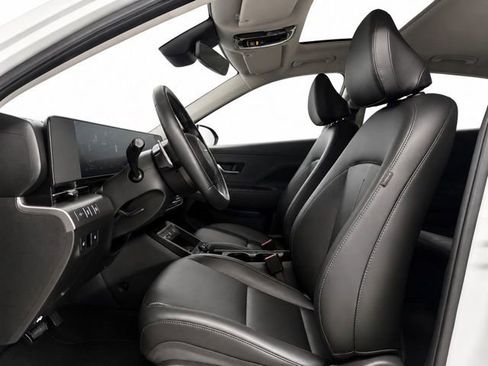 Used 2024 Hyundai Kona Limited AWD/4WD image 8