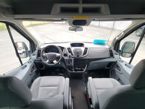 Used 2015 Ford Transit 150 XLT RWD image 12