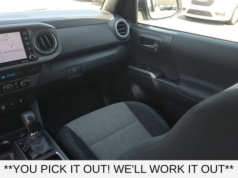 Used 2023 Toyota Tacoma TRD Sport AWD/4WD image 28