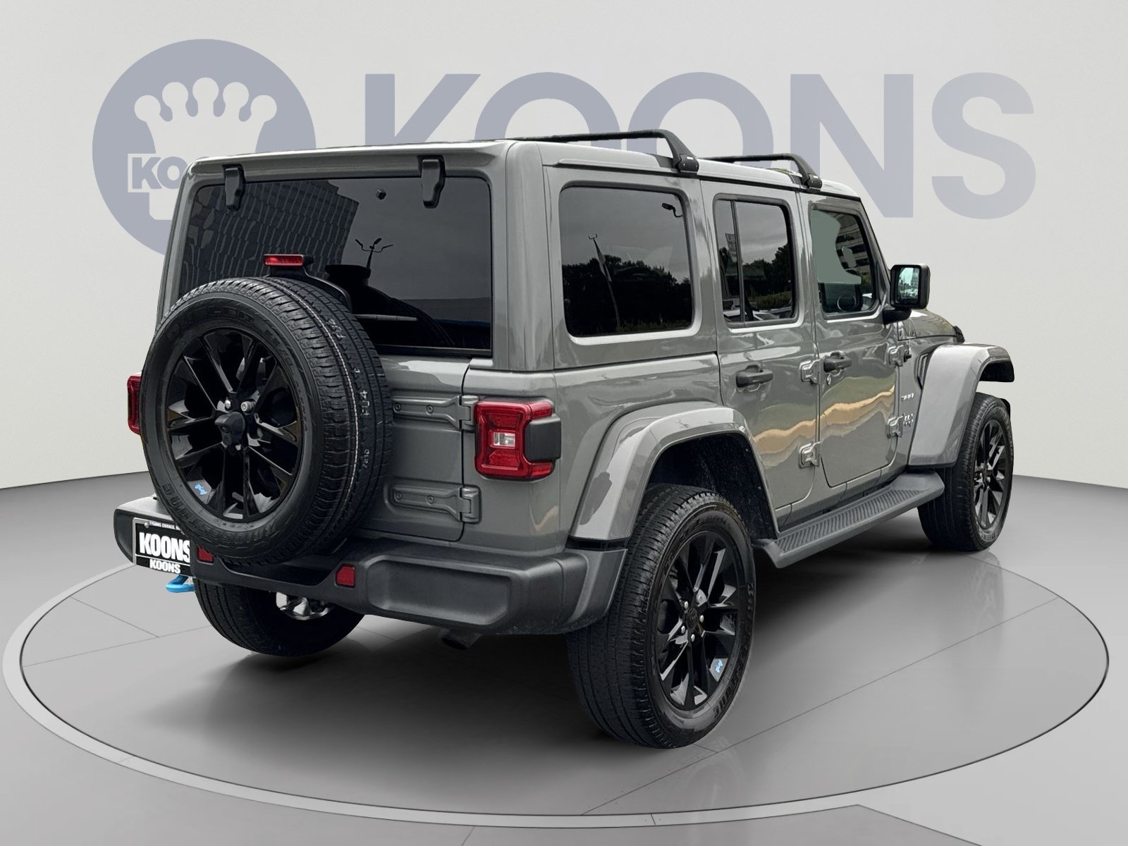 Used 2023 Jeep Wrangler Unlimited Sahara w/ Cold Weather Group AWD/4WD image 7