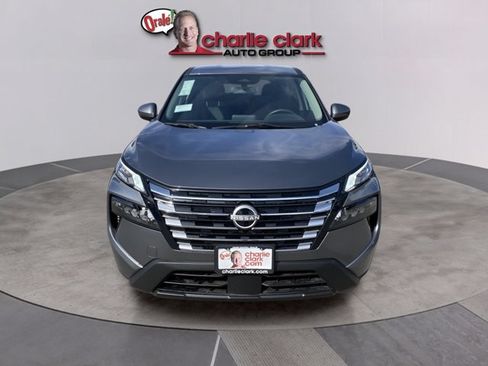 Certified 2024 Nissan Rogue SV FWD image 10