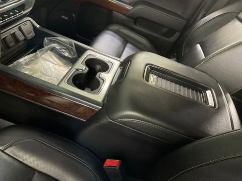 Used 2018 GMC Sierra 1500 SLT image 16