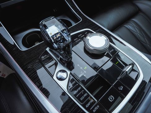 Used 2022 BMW X7 xDrive40i w/ M Sport Package image 26