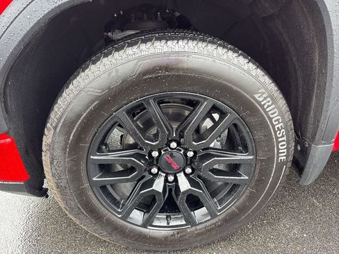 Used 2024 GMC Sierra 1500 Elevation AWD/4WD image 10