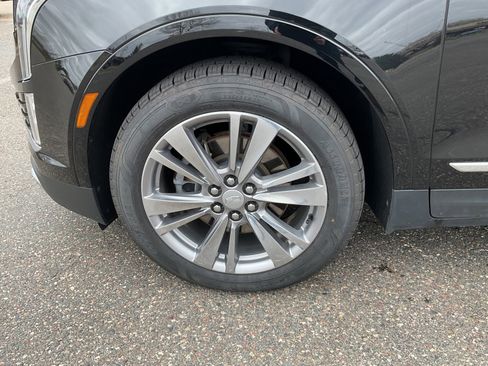 Used 2024 Cadillac XT5 Premium Luxury AWD/4WD image 9