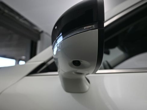 Used 2023 INFINITI QX60 Luxe w/ Performance Audio Package image 48