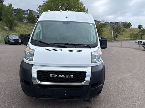 Used 2019 RAM ProMaster 2500 w/ Premium Appearance Group FWD image 2