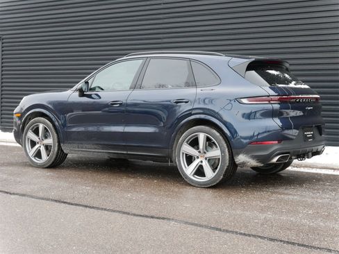 New 2026 Porsche Cayenne image 3