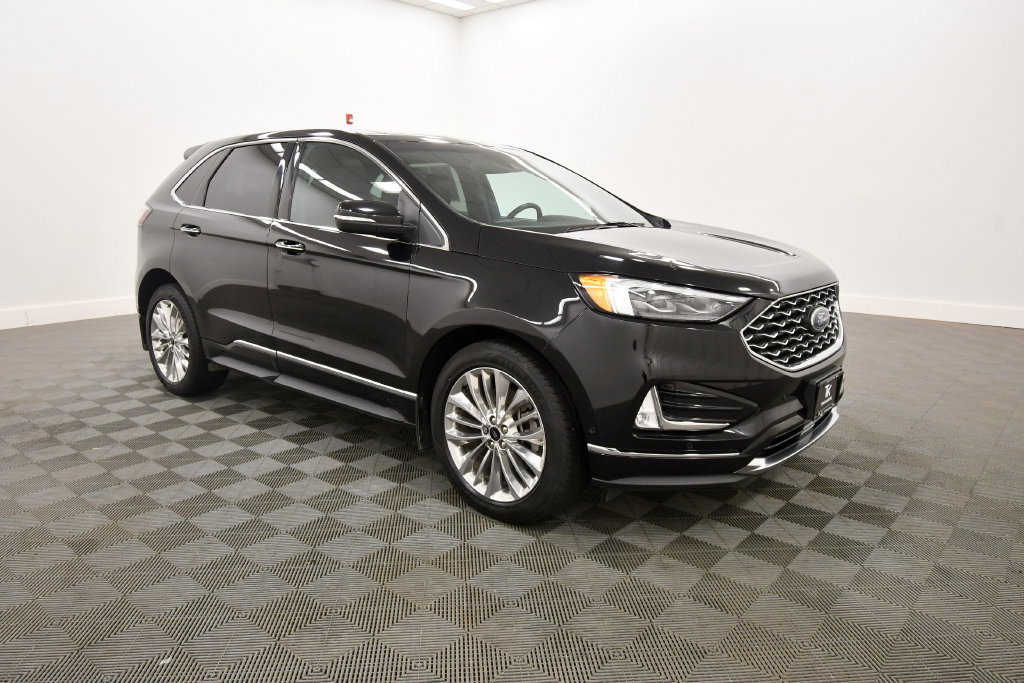 Used 2021 Ford Edge Titanium w/ Equipment Group 301A AWD/4WD image 10