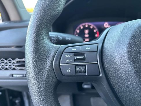 Used 2025 Honda Accord LX image 16