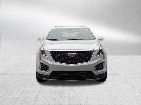 Used 2026 Cadillac XT5 Premium Luxury w/ Driver Assist Package AWD/4WD image 2