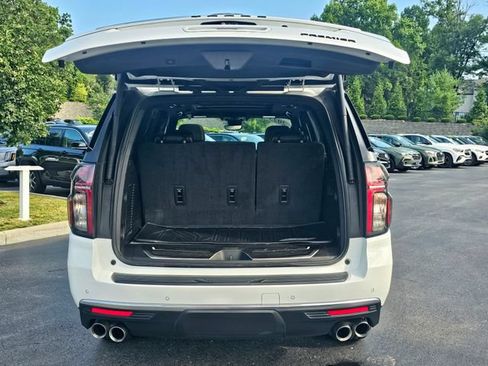 Used 2023 Chevrolet Tahoe Premier AWD/4WD image 10