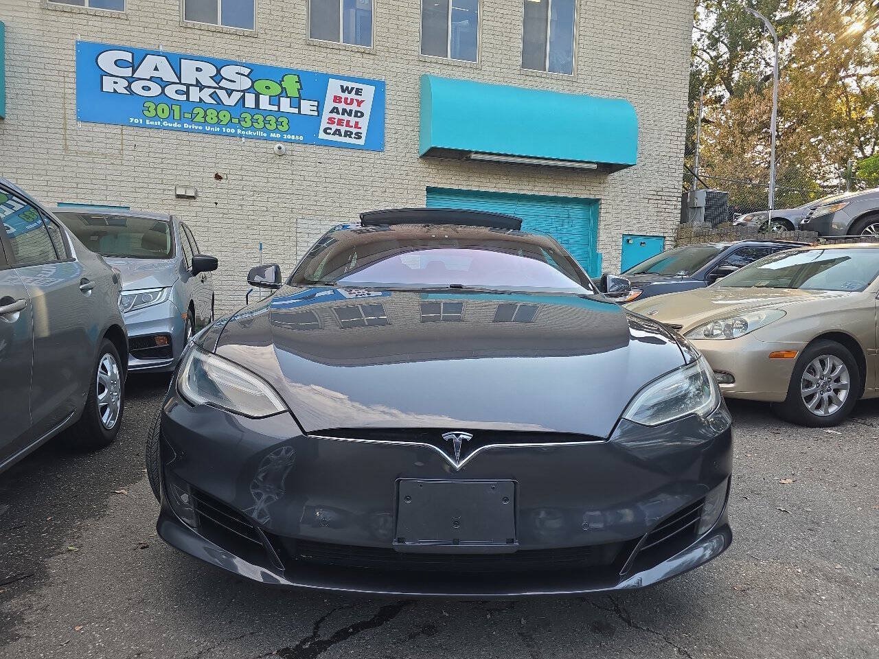Used 2017 Tesla Model S 60 RWD image 16