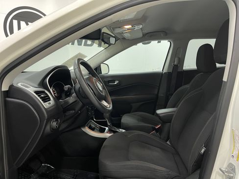Used 2019 Jeep Compass Sport AWD/4WD image 11