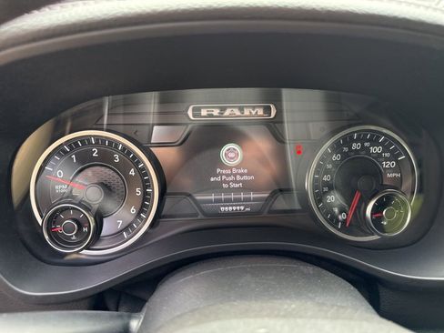 Used 2021 RAM 1500 Laramie AWD/4WD image 10