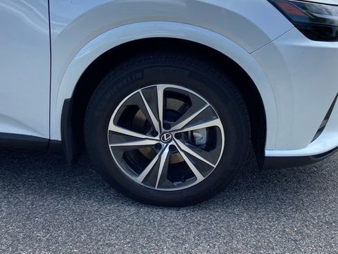 Used 2023 Lexus RX 350 Premium w/ Accessory Package AWD/4WD image 9