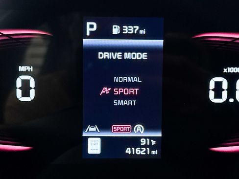 Certified 2023 Kia Sportage EX FWD image 10