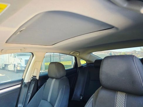 Used 2017 Honda Civic EX image 15