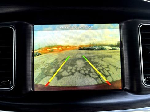 Used 2018 Dodge Charger R/T Scat Pack w/ Beats Audio Group image 27