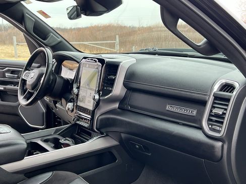 Used 2023 RAM 1500 Laramie AWD/4WD image 32