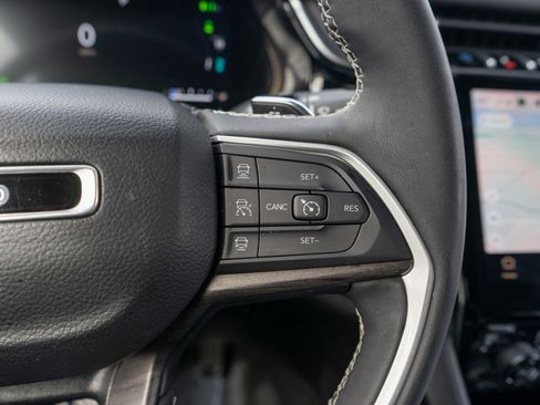 Used 2022 Jeep Grand Cherokee Limited 4xe w/ Luxury Tech Group II image 28