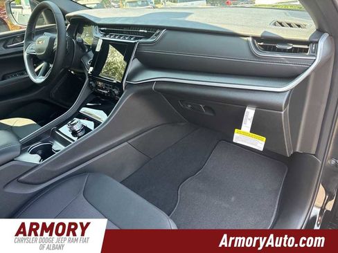 New 2025 Jeep Grand Cherokee L Laredo w/ Luxury Tech Group I image 37