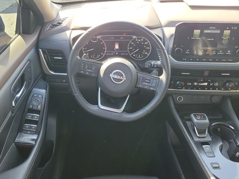 Certified 2023 Nissan Rogue SL w/ SL Premium Package FWD image 16