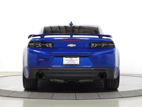 Used 2017 Chevrolet Camaro SS image 7