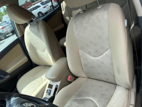Used 2009 Toyota RAV4 2WD image 11