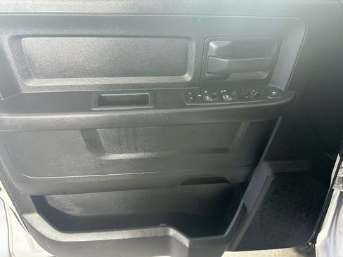 Used 2023 RAM 2500 Tradesman w/ Chrome Appearance Group AWD/4WD image 23