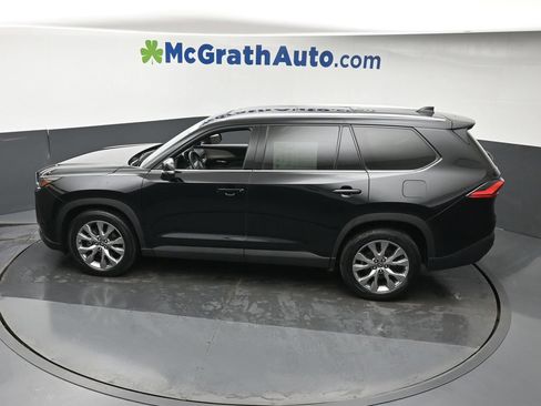 Used 2024 Toyota Grand Highlander AWD image 28