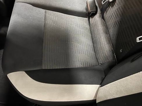 Used 2021 Nissan Versa SV image 17