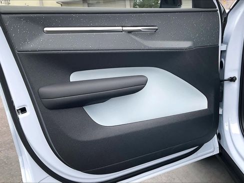 Used 2025 Volvo EX30 Ultra image 26