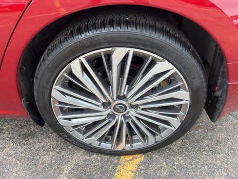 Used 2024 Nissan Altima 2.5 SL image 9