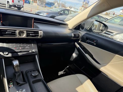 Used 2015 Lexus IS 250 image 12
