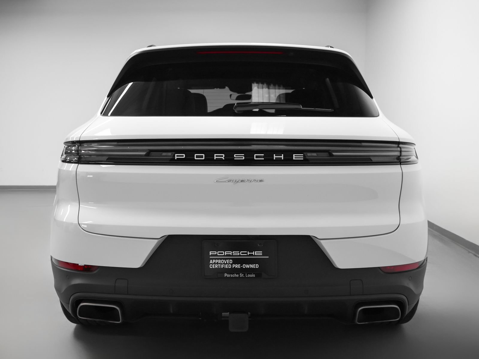 Certified 2024 Porsche Cayenne AWD/4WD image 11