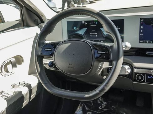 Used 2024 Hyundai Ioniq 5 SEL image 14