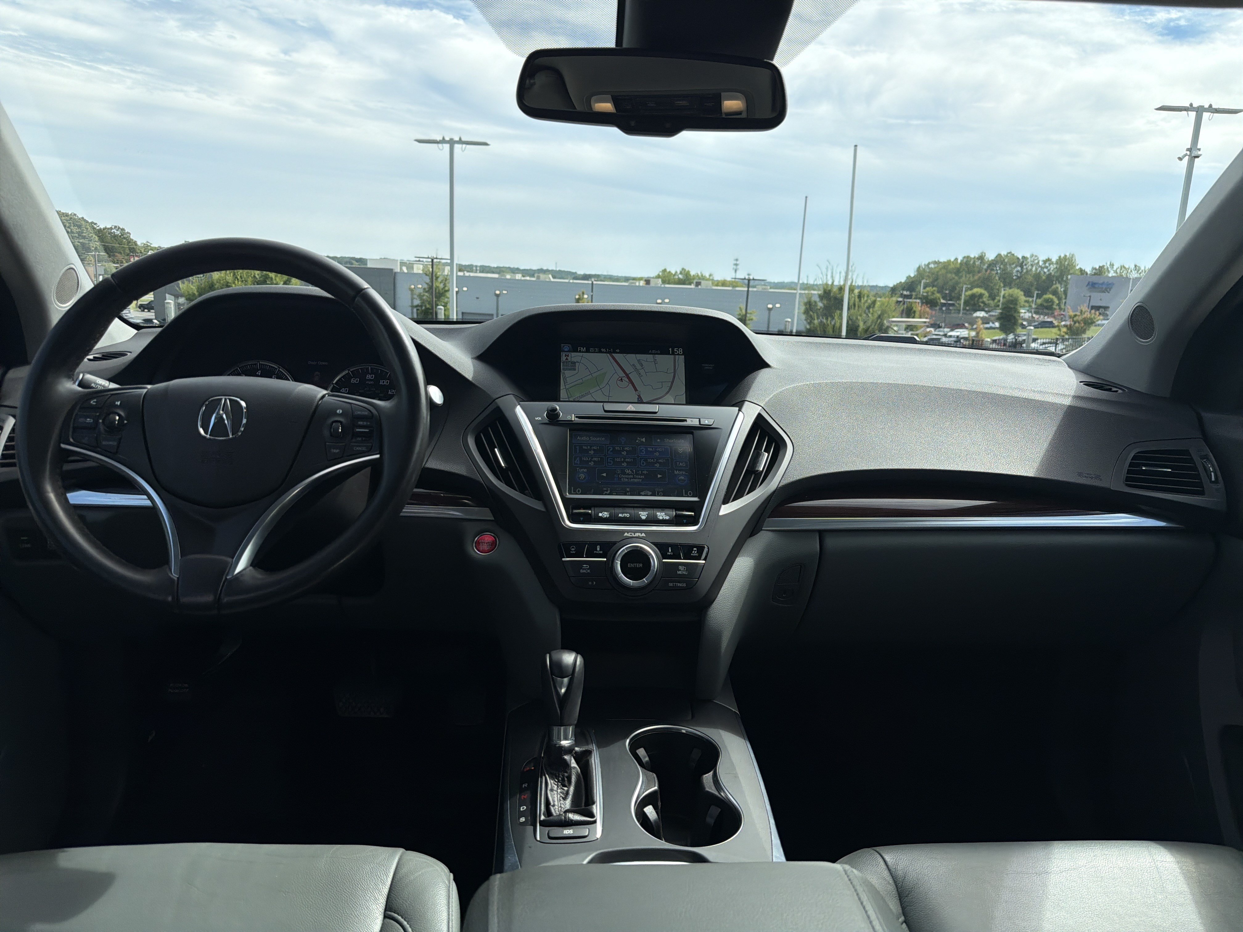 Used 2015 Acura MDX w/ Technology Package FWD image 29