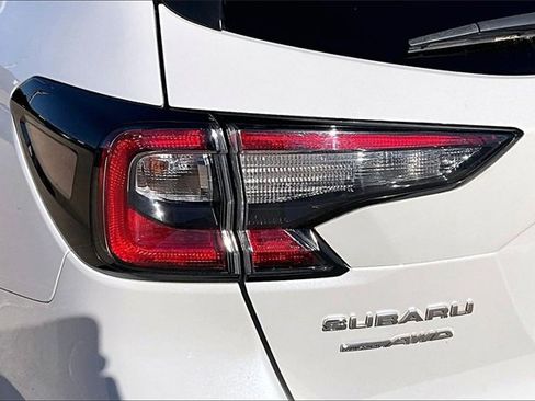 Used 2022 Subaru Outback Limited image 32