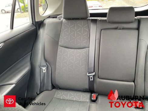 Used 2024 Toyota RAV4 XLE AWD/4WD image 21