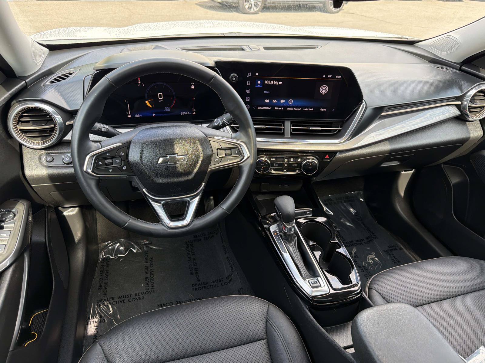 Used 2024 Chevrolet Trax ACTIV w/ Sunroof Package FWD image 7