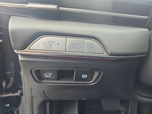 Used 2025 Genesis GV80 2.5T Standard image 14