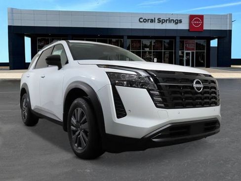 New 2026 Nissan Pathfinder SV w/ Cargo Package AWD/4WD image 7
