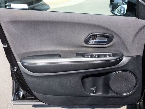 Used 2020 Honda HR-V LX image 55