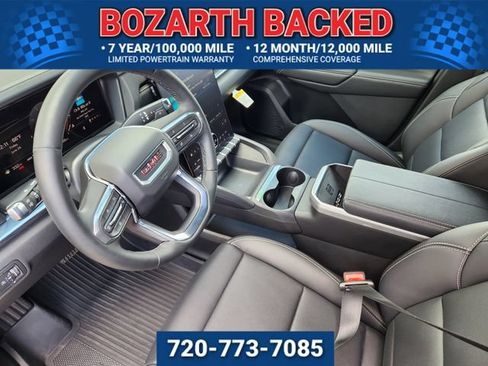 Used 2025 GMC Terrain Elevation w/ Elevation Premium Package AWD/4WD image 10