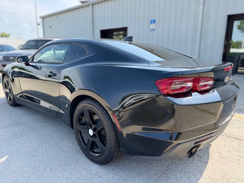 Used 2019 Chevrolet Camaro LT RWD image 2