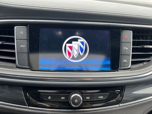 Used 2023 Buick Enclave Premium image 16