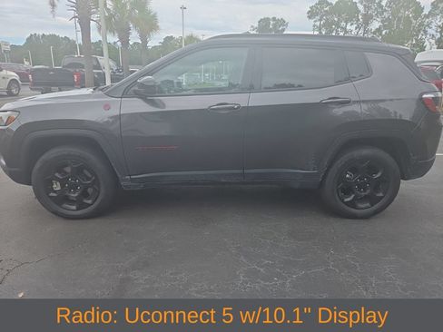 Used 2024 Jeep Compass Trailhawk AWD/4WD image 3