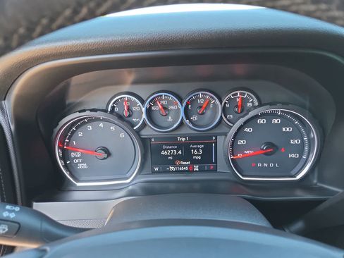 Used 2020 Chevrolet Silverado 1500 LT Trail Boss AWD/4WD image 26