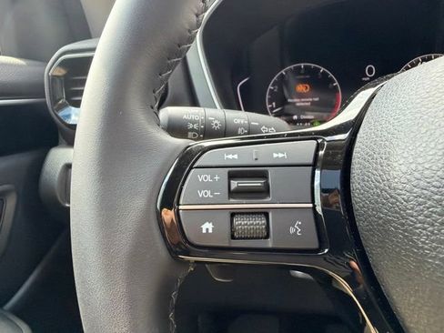 Used 2025 Honda Pilot Touring image 24